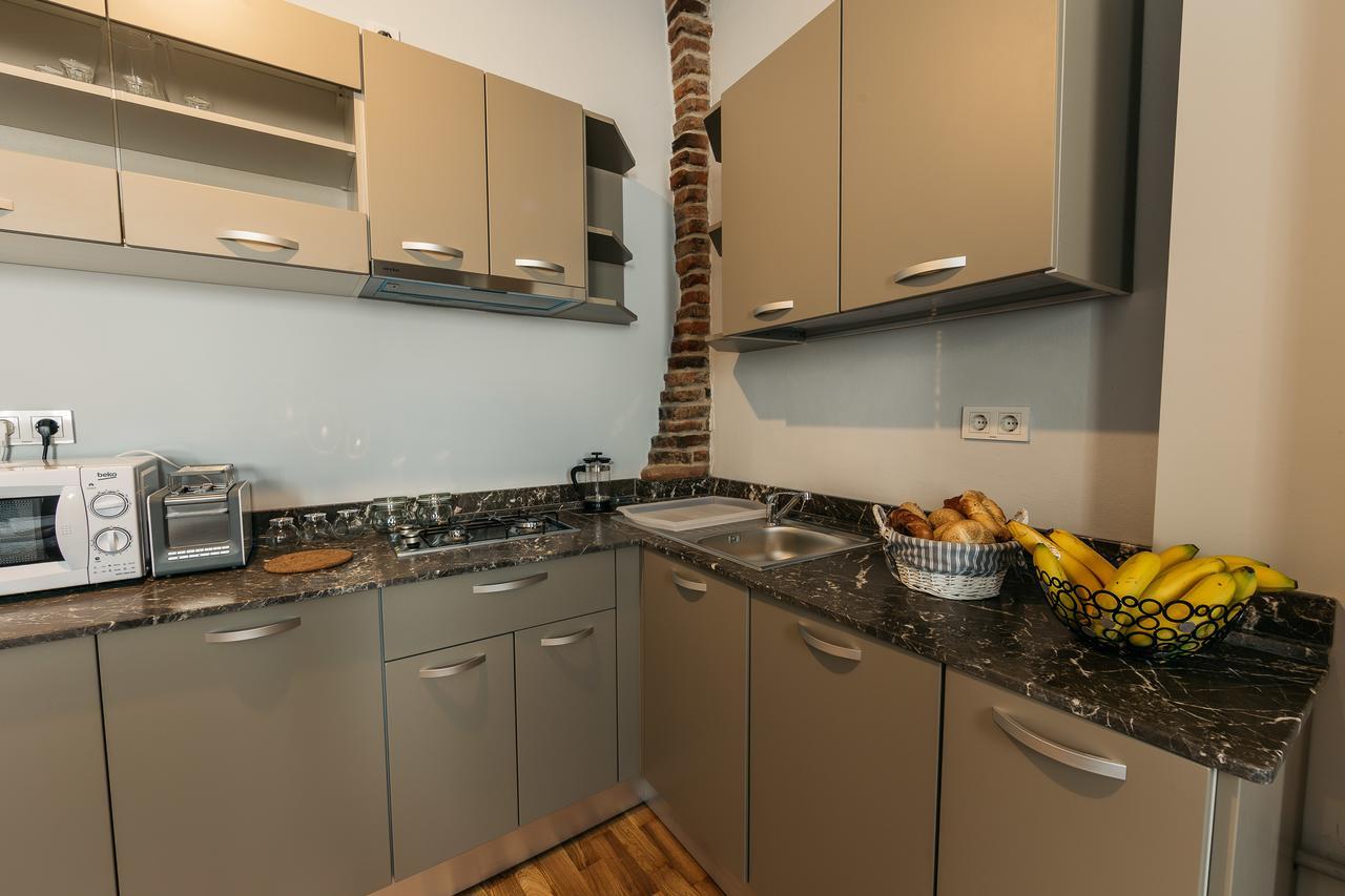 Yellowboot Aparthotel シビウ エクステリア 写真