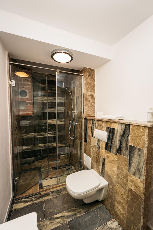 Yellowboot Aparthotel シビウ エクステリア 写真